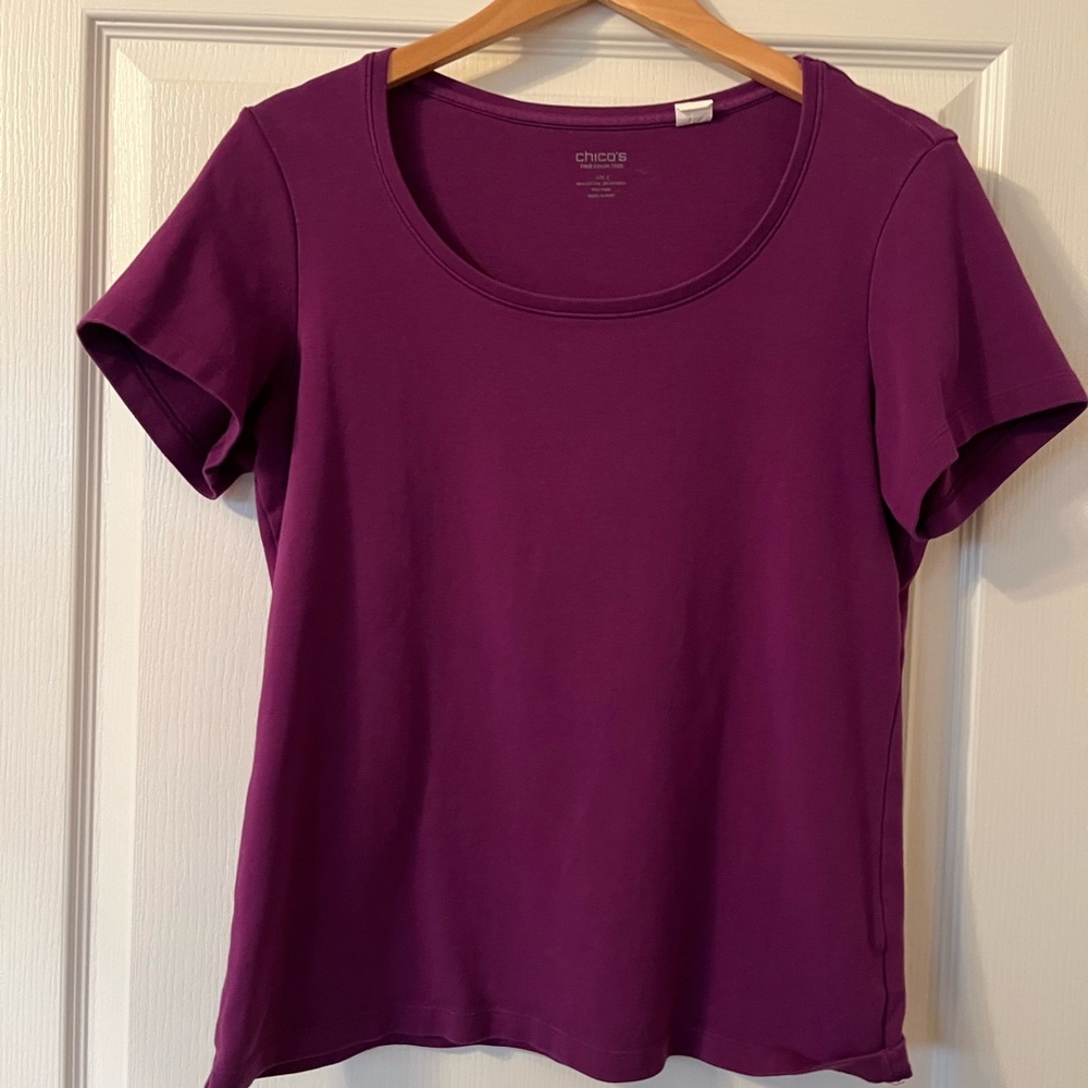 Chico’s purple shirt sleeved tee